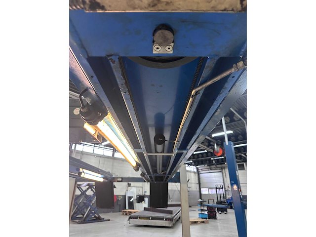 Oma / werther stratos - 1999 - 526 - 4 koloms hefbrug met brugkrik 4000kg apk - afbeelding 4 van  15