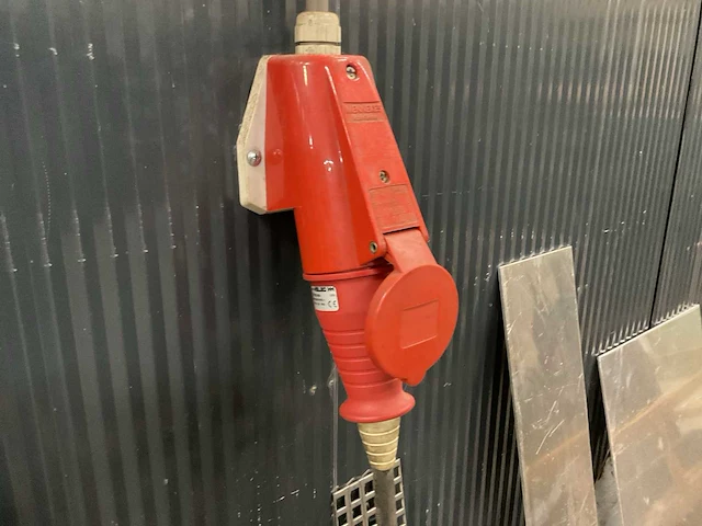 Omag cll 203 pons- en knipmachine - afbeelding 9 van  13
