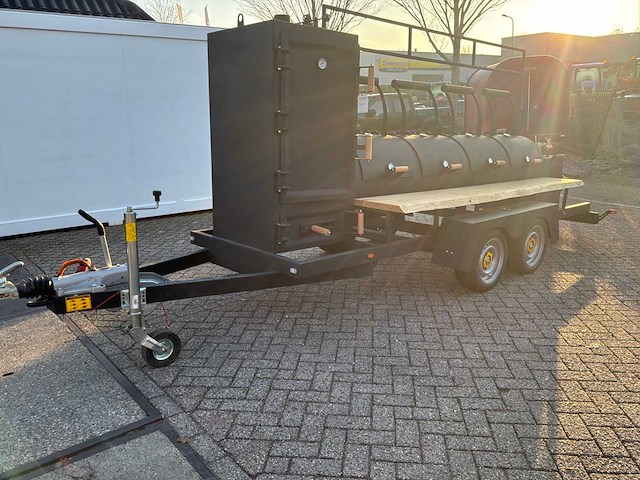 Omake 4-klep bbqsmoker - afbeelding 1 van  17