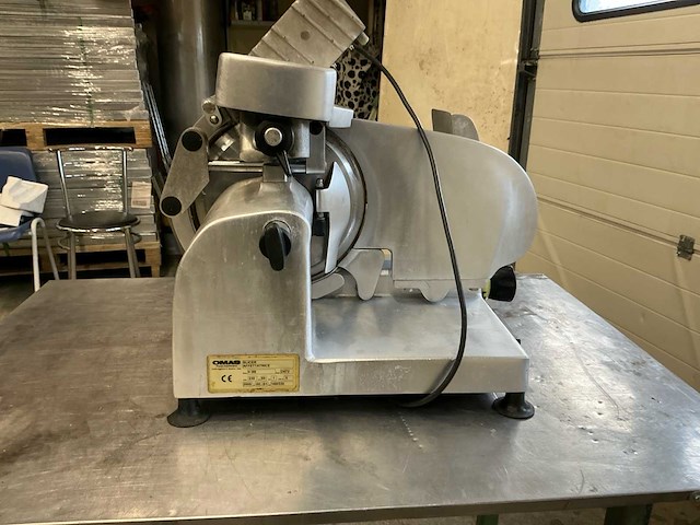 Omas h 25e bevroren vleessnijmachine - afbeelding 2 van  6