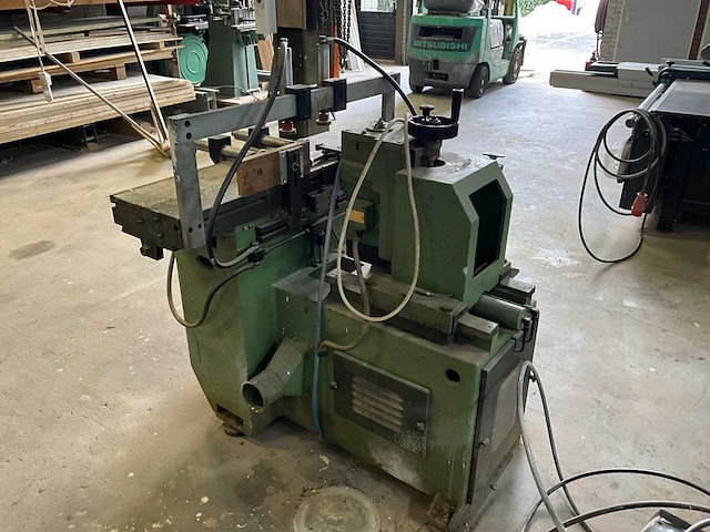 Om.b1 freesmachine - afbeelding 5 van  11