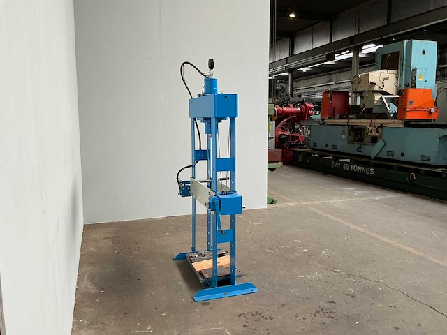 Omcn - p-30ton / sa021 - double column press - 2023 - afbeelding 3 van  6