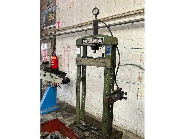 Omcn 156 garagepers 20 ton - afbeelding 1 van  9