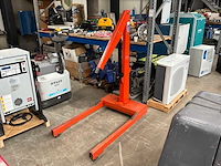 Omcn werkplaats kraan - afbeelding 1 van  8