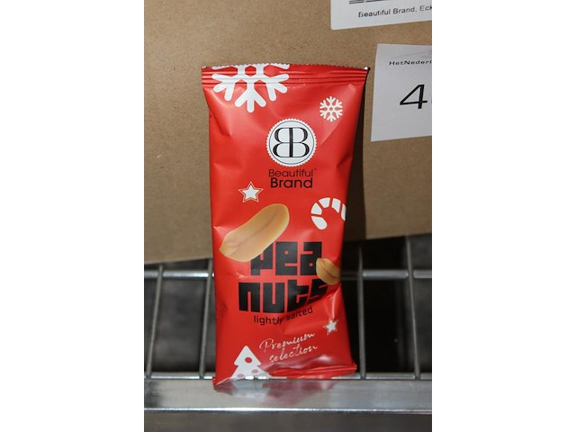 Omdoos met pindaverpakkingen rood. 50 x 50g. - afbeelding 2 van  2