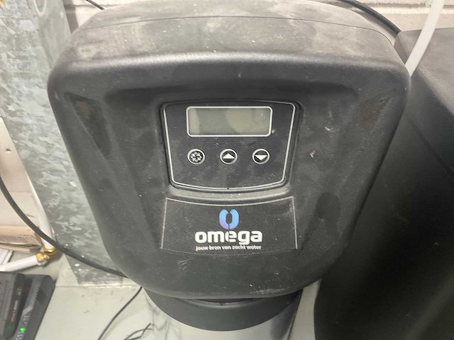 Omega - waterontharder - afbeelding 5 van  6