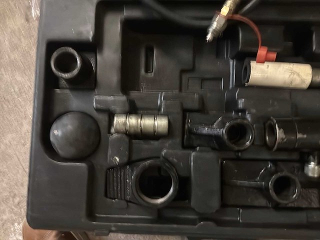 Omega 50100s handhydraulische uitdeukset - afbeelding 3 van  7