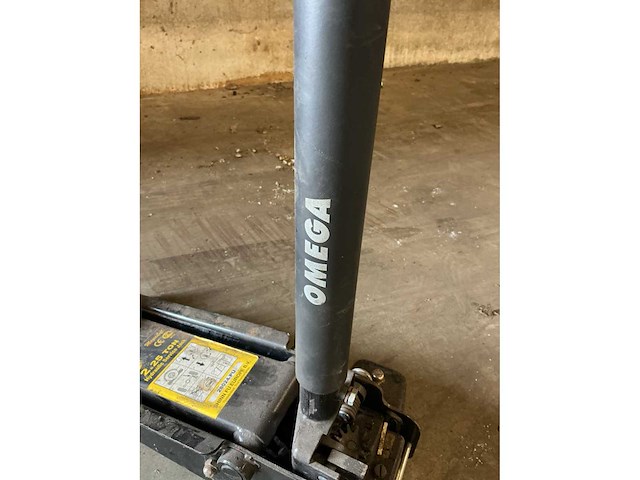 Omega garagekrik - 2.25t - afbeelding 2 van  8