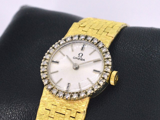Omega horloge met diamanten - afbeelding 7 van  9