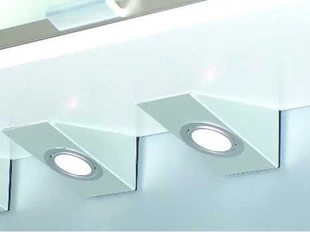 Omega keil onderbouw keukenverlichting spotjes led rvs dimbaar - afbeelding 1 van  5