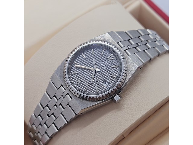 Omega seamaster met guilloche wijzerplaat - afbeelding 8 van  11