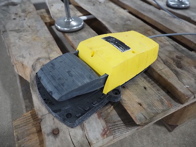 Omega - afbeelding 3 van  14