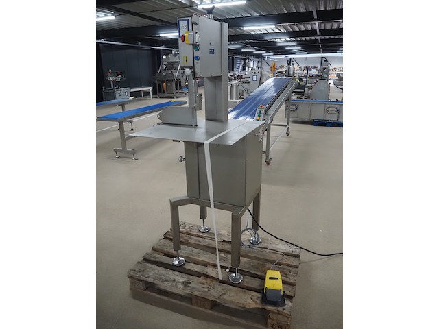 Omega - afbeelding 1 van  14