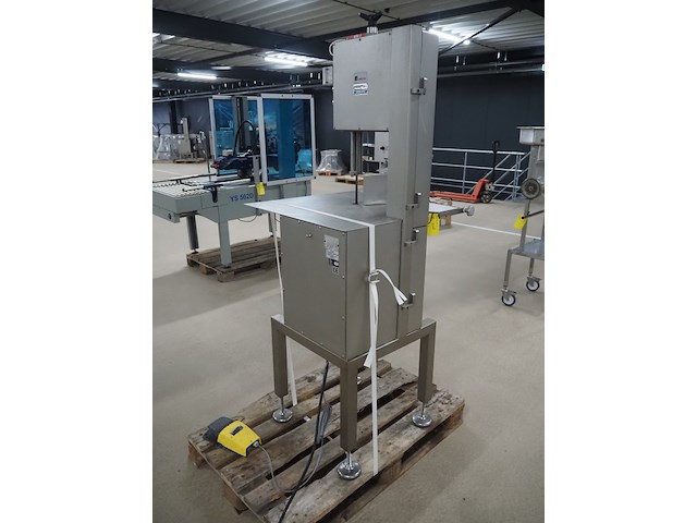 Omega - afbeelding 9 van  14