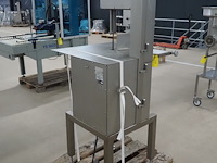 Omega - afbeelding 9 van  14