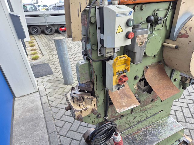 Omes - ceu 13 - pons- en knipmachine - afbeelding 6 van  19