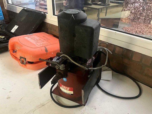 Omfb 24 v hydrauliekpomp - afbeelding 1 van  3