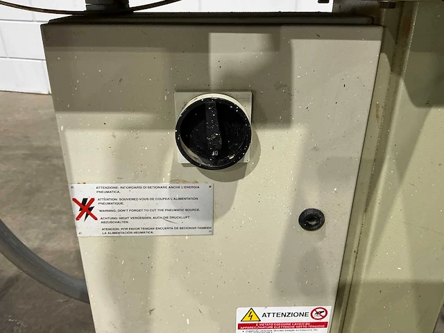 Omga - 1998 - trf 527 v - radiaalafkortzaagmachine - afbeelding 23 van  25