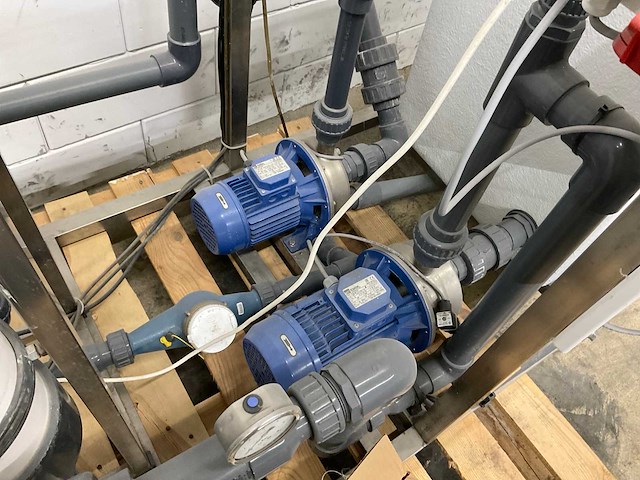 Omgekeerde osmose (ro)installatie - afbeelding 11 van  12