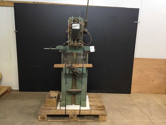 Om.m 250 verticale freesmachine - afbeelding 2 van  6
