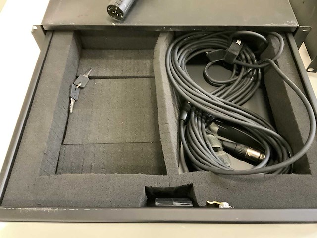 Omnitronic, akg, shure microfoon (3x) - afbeelding 6 van  12