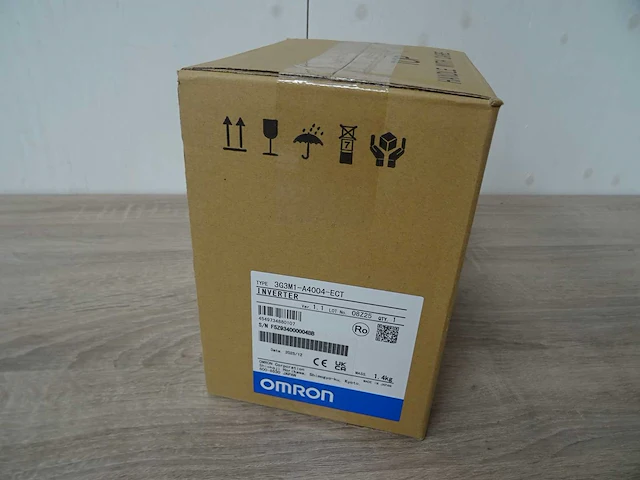 Omron - inverter - 3g3m1-a4004-ect - frequentieregelaar - afbeelding 2 van  3