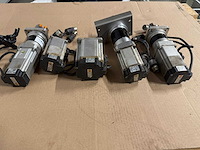 Omron - omron servomotoren (5x) - afbeelding 1 van  3