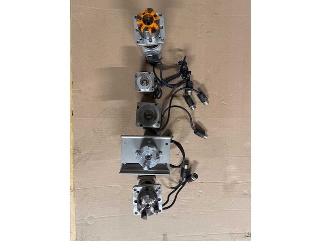 Omron - omron servomotoren (5x) - afbeelding 2 van  3