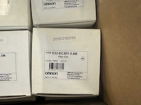 Omron - partij elektronica & industriële encoders, fiber-units, hulpcontacten en netreactoren - afbeelding 6 van  11