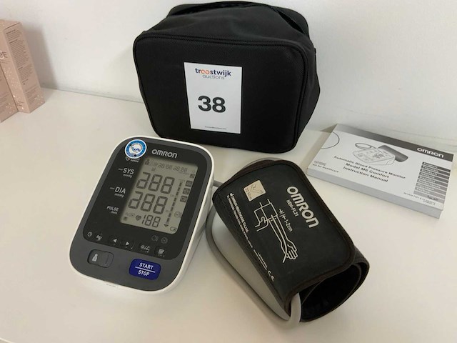 Omron m6 tensie meter - afbeelding 2 van  4
