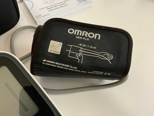 Omron m6 tensie meter - afbeelding 3 van  4