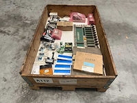 Omron, siemens, mix - electronics - afbeelding 1 van  10