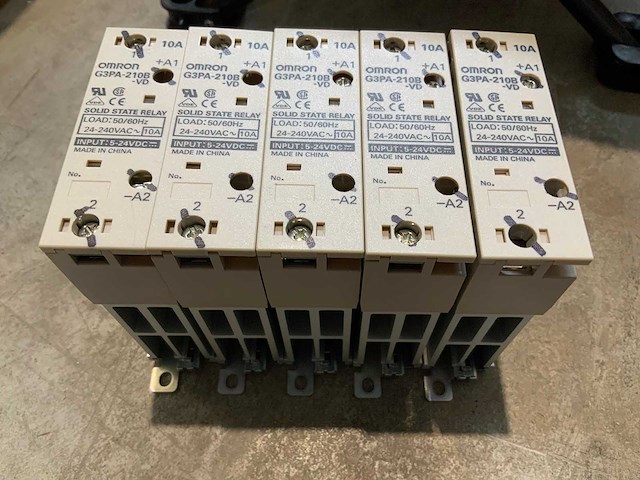 Omron solid-state estafettes (5x) - afbeelding 1 van  1