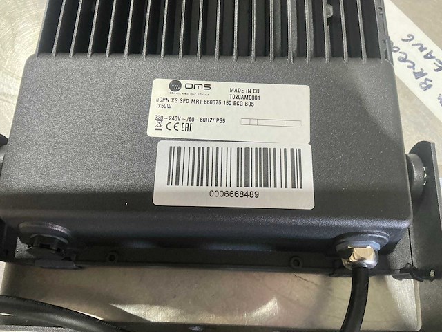 Oms t020am0001 bouwlamp led (7x) - afbeelding 1 van  4