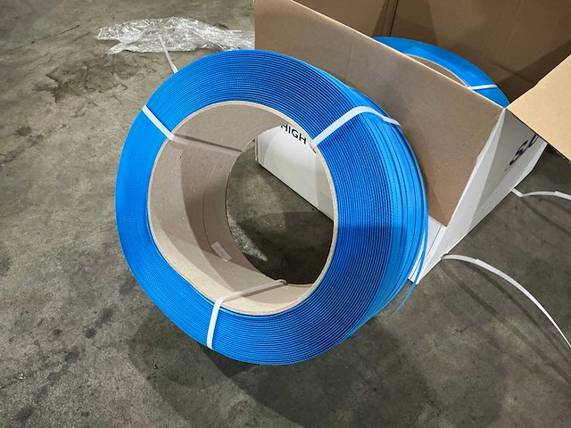 Omsnoerband (2500 mtr) (26x) - afbeelding 1 van  10
