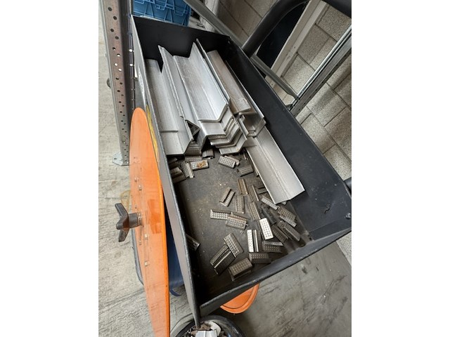 Omsnoeringsapparaat, ybico, met haspel en zegels - afbeelding 3 van  4