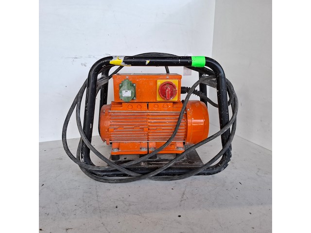 Omvormer 380v/42v enarco, afe2000t, bouwjaar 2023 - afbeelding 1 van  5