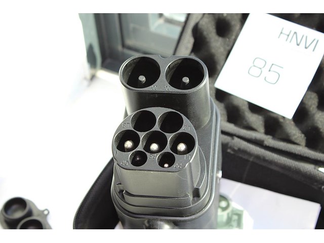 Omvormer / adapter ccs2 naar ccs1 met draagtas. - afbeelding 3 van  3