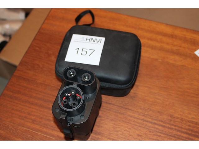 Omvormer / adapter ccs2 naar ccs1 met draagtas. - afbeelding 1 van  2