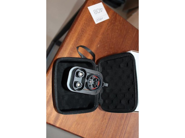 Omvormer / adapter ccs2 naar ccs1 met draagtas. - afbeelding 2 van  2