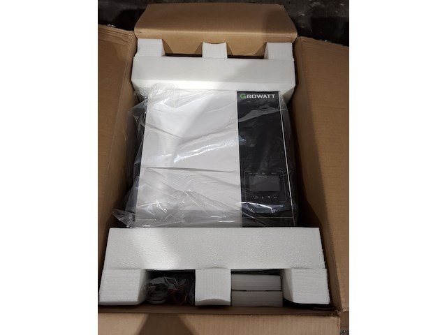 Omvormer growatt, spf 5000 es - afbeelding 1 van  2