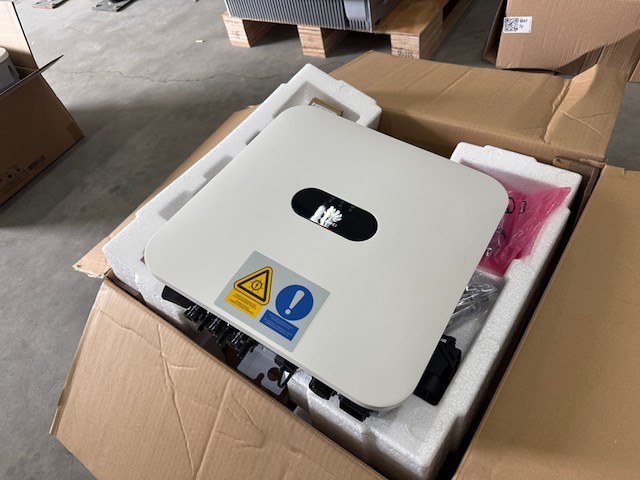 Omvormer huawei, sun2000-6ktl-l1 - afbeelding 3 van  5