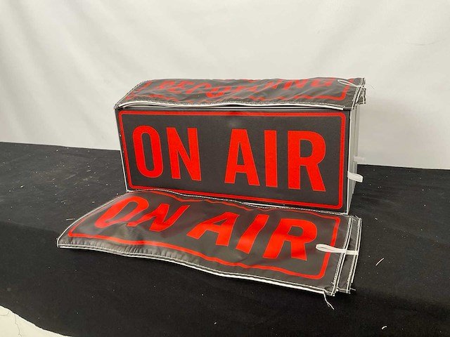 On air-bord (2x) - afbeelding 4 van  4