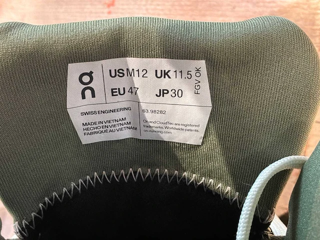 On cloudrock wandelschoenen (3x) - afbeelding 2 van  4