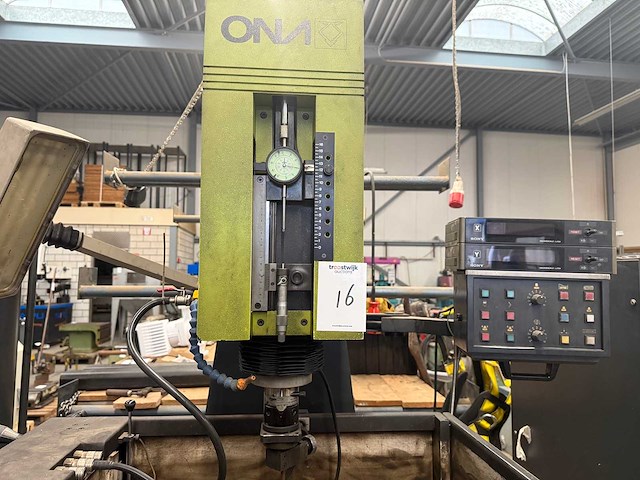 Ona - bn 180 - draadvonk- en erodeermachine - afbeelding 10 van  15