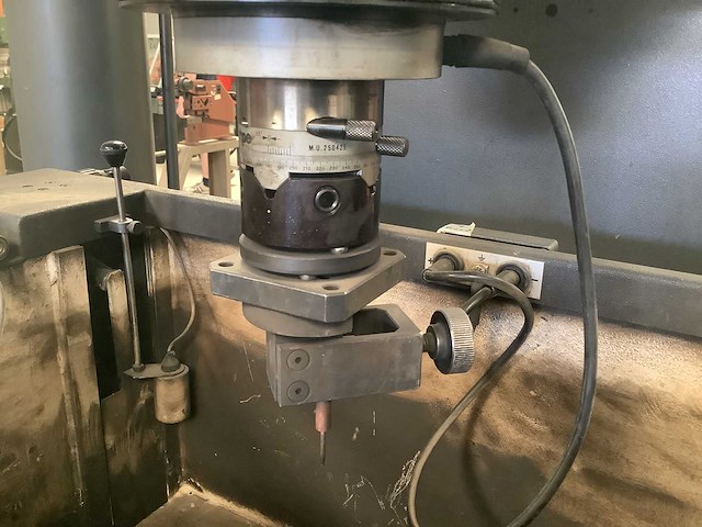 Ona - bn 180 - draadvonk- en erodeermachine - afbeelding 5 van  11