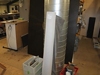 Onbekende lengte grijze velours stof met breedte 145 cm op rol. - afbeelding 1 van  2