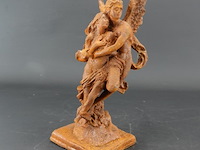 Onbewerkt ijzeren beeld cupido en psyche - afbeelding 1 van  5