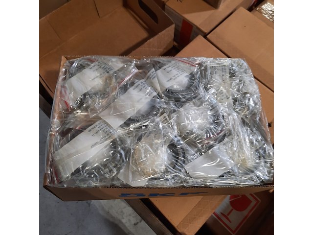 Onderdelen en verlichting, o.a. skf/osram - afbeelding 8 van  11