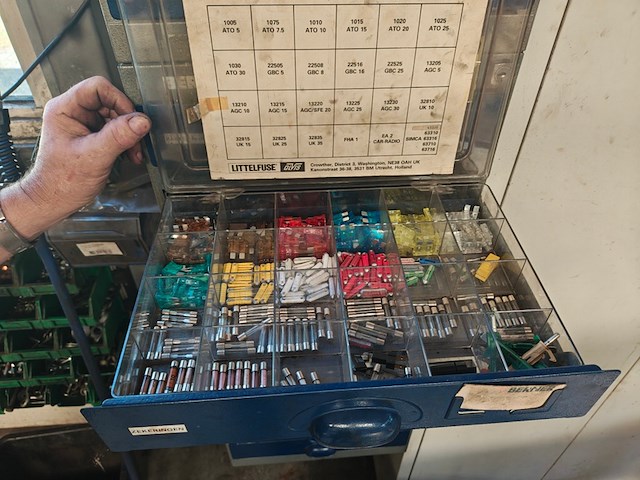 Onderdelen ladenboxen, 15 assorti lades, berner, bera system - afbeelding 2 van  18